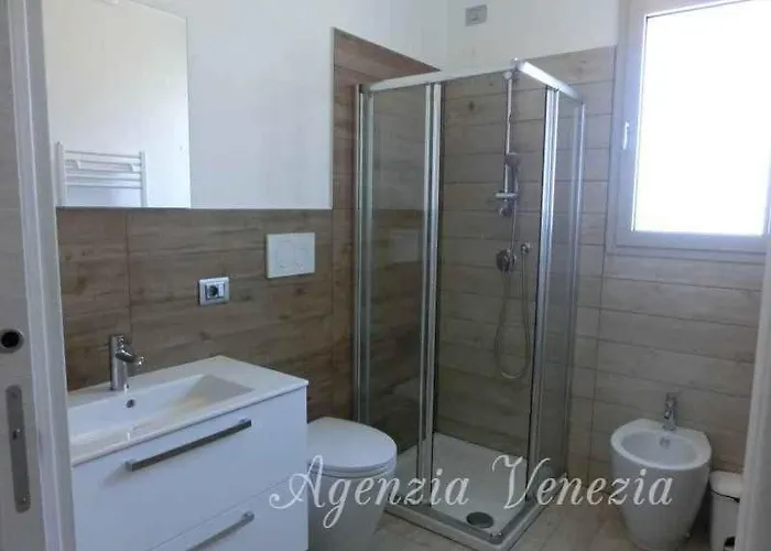 Apartament In 34317 *